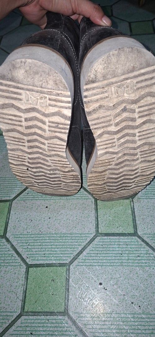 CAT Work Boots, Vans, Nike Kyrie (Category: Boots) located in Valenzuela. Submitted by thriftlets (Listing ID 1462808466, Image 2). Description: For Sale! CAT Work Boots, Vans, Nike Kyrie 750 each Loc. Valenzuela.