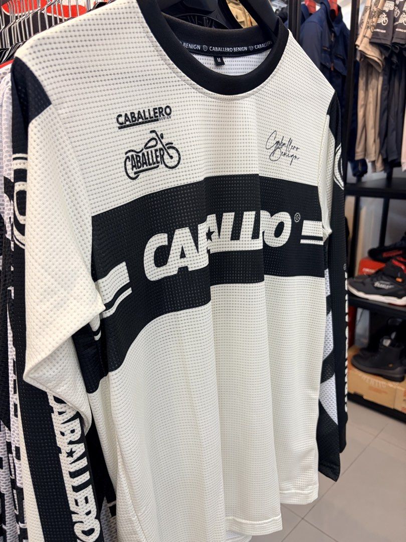 CB LONGSLEEVE STAR WHITE (Category: Tshirts & Polo Shirts ) located in Manila. Submitted by beacerbito (Listing ID 1462708061, Image 2). Description: Unisex • Cotton • Caballero Design • Available in different sizes • Brand new Clean and comfortable Caballero shirt, perfect for everyday wear or riding..