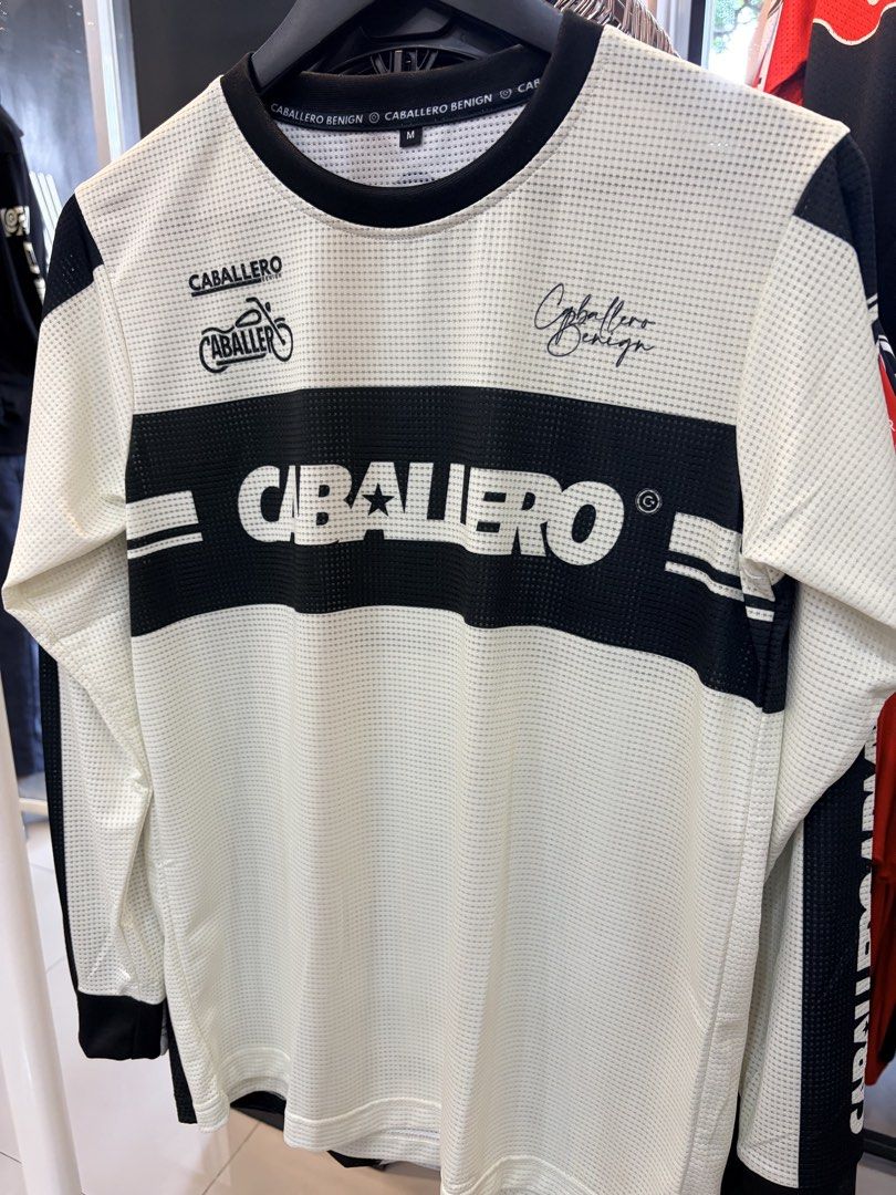 CB LONGSLEEVE STAR WHITE (Category: Tshirts & Polo Shirts ) located in Manila. Submitted by beacerbito (Listing ID 1462708061, Image 1). Description: Unisex • Cotton • Caballero Design • Available in different sizes • Brand new Clean and comfortable Caballero shirt, perfect for everyday wear or riding..