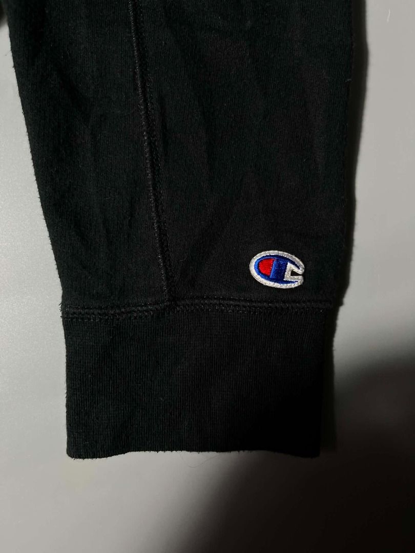CHAMPION (Category: Coats, Jackets and Outerwear) located in General Santos City (Dadiangas). Submitted by arjay_genita (Listing ID 1462884758, Image 3). Description: Champion (Embroidery) ‼️Size Large to XL (23.5/27) ‼️Excellent to New condition ‼️Color rate 9.8/10 ‼️No issue.