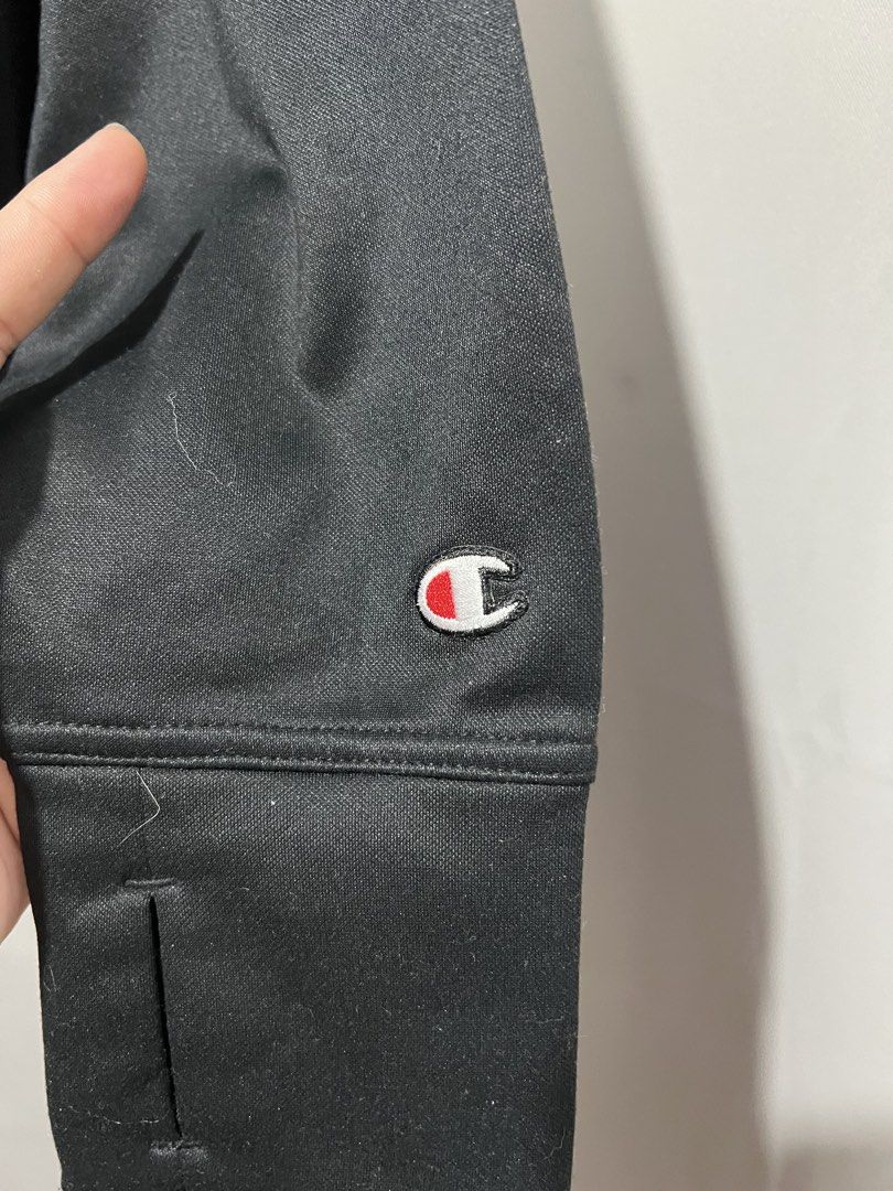 Champion Athlete Hoodie (Category: Coats, Jackets and Outerwear) located in Manila. Submitted by ricbuyandsell (Listing ID 1462837988, Image 3). Description: .