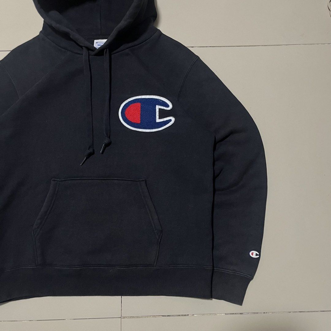 CHAMPION BIG EMBROID LOGO HOODIE JACKET (Category: Coats, Jackets and Outerwear) located in Manila. Submitted by balanse (Listing ID 1462852463, Image 3). Description: SIZE: M ON TAG DIMES: 22W X 25L EXCELLENT CONDITION. 9.5 HONEST COLOR RAT. NONE ANY ISSUE, .