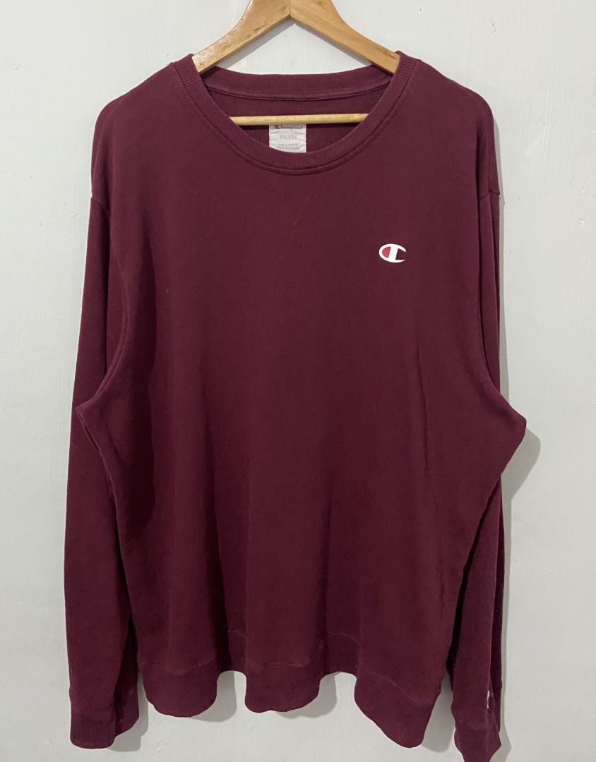 Champion Pullover (Category: Coats, Jackets and Outerwear) located in Cabuyao City. Submitted by thrifts2damoon888 (Listing ID 1462720388, Image 1). Description: Champion Pullover Size(inches): XXL, 26width 30length AUTHENTIC | EXCELLENT CONDITION | NO ISSUE Price: 400 plus shipping fee LOC: Laguna MOP: GCASH|Bank transfer NO COD | Return policy. Disclaimer: Please managed your expectation. Items are all precious thrifts and while we ensure quali