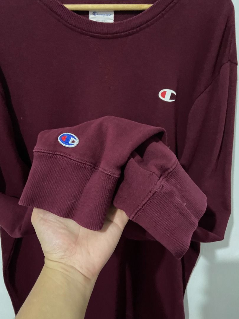 Champion Pullover (Category: Coats, Jackets and Outerwear) located in Cabuyao City. Submitted by thrifts2damoon888 (Listing ID 1462720388, Image 3). Description: Champion Pullover Size(inches): XXL, 26width 30length AUTHENTIC | EXCELLENT CONDITION | NO ISSUE Price: 400 plus shipping fee LOC: Laguna MOP: GCASH|Bank transfer NO COD | Return policy. Disclaimer: Please managed your expectation. Items are all precious thrifts and while we ensure quali