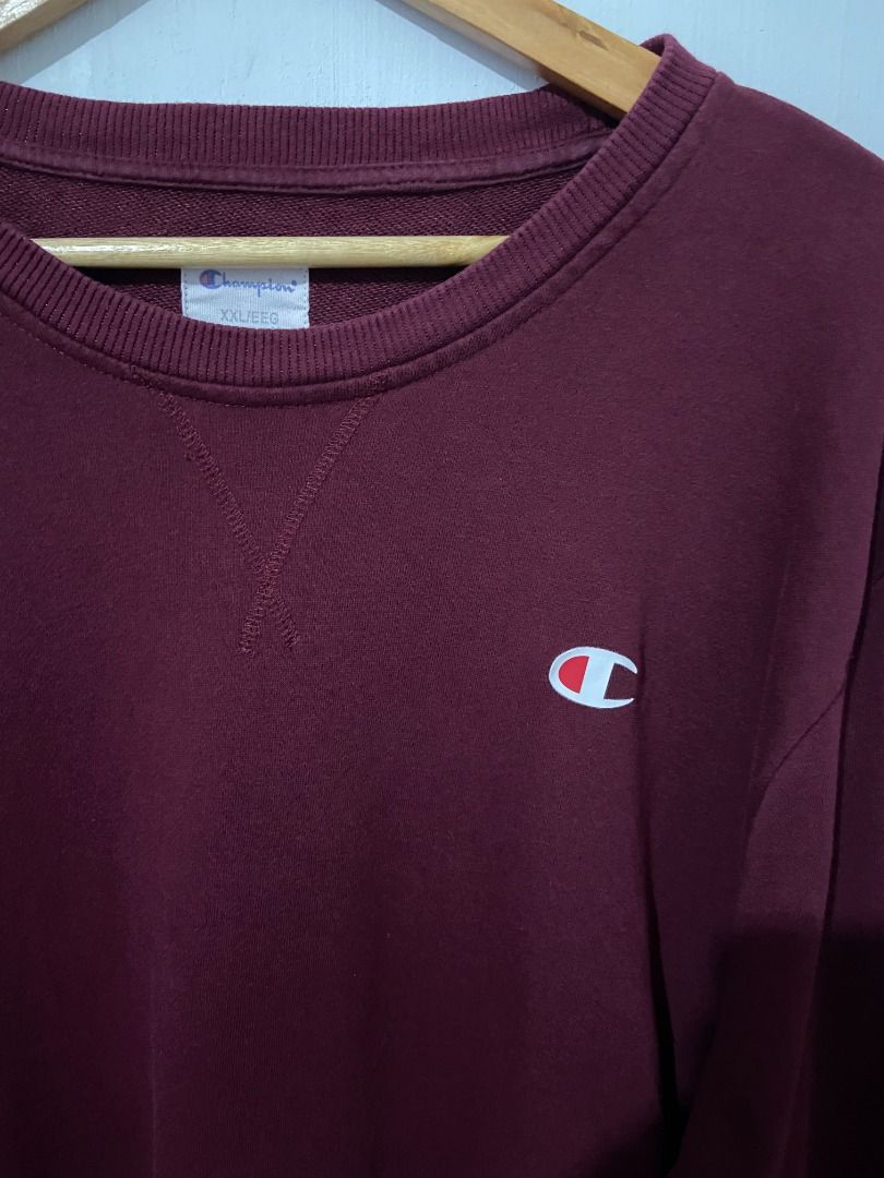 Champion Pullover (Category: Coats, Jackets and Outerwear) located in Cabuyao City. Submitted by thrifts2damoon888 (Listing ID 1462720388, Image 2). Description: Champion Pullover Size(inches): XXL, 26width 30length AUTHENTIC | EXCELLENT CONDITION | NO ISSUE Price: 400 plus shipping fee LOC: Laguna MOP: GCASH|Bank transfer NO COD | Return policy. Disclaimer: Please managed your expectation. Items are all precious thrifts and while we ensure quali