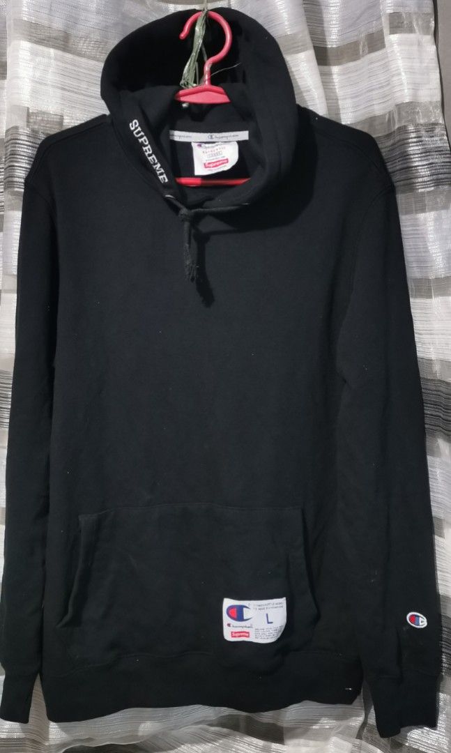 Champion x supreme hoodie (Category: Coats, Jackets and Outerwear) located in San Jose. Submitted by thrift_ni_sir (Listing ID 1462850107, Image 2). Description: Excellent condition MOD j&t Add shipping fee MOP gcash.
