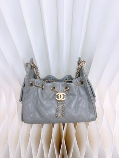 （分類：）位於 。 由 heras.luxury 提交（商品編號 1462874775，圖片 1）。簡介： 。
