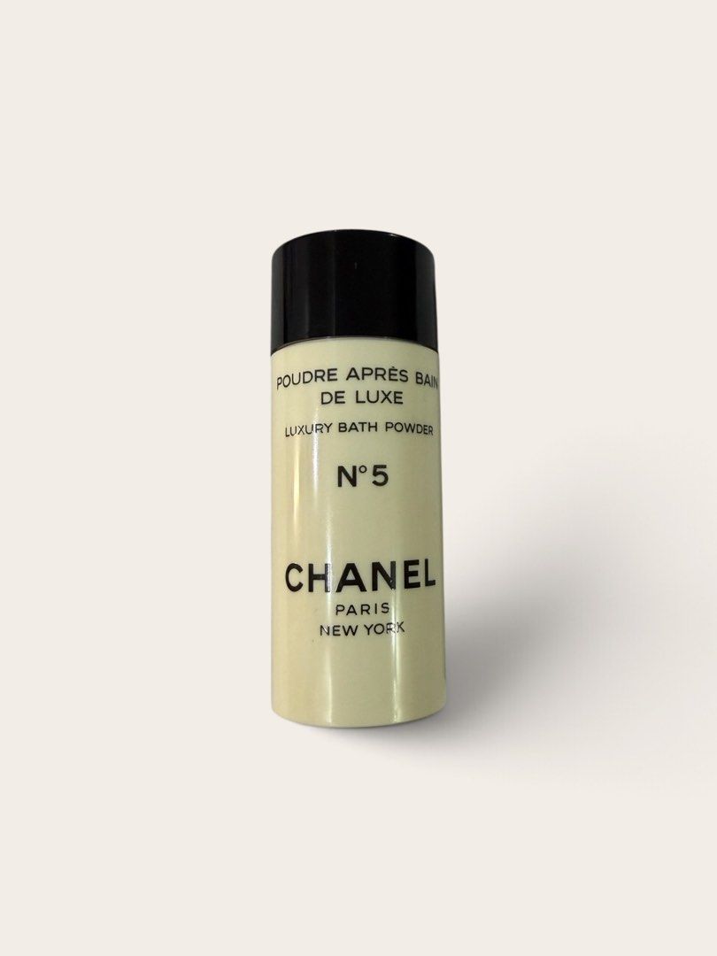 CHANEL Luxury Bath Powder N°5 (Category: Bath) located in Davao. Submitted by gr8stmom_melissa (Listing ID 1462770126, Image 1). Description: Unused Authentic.