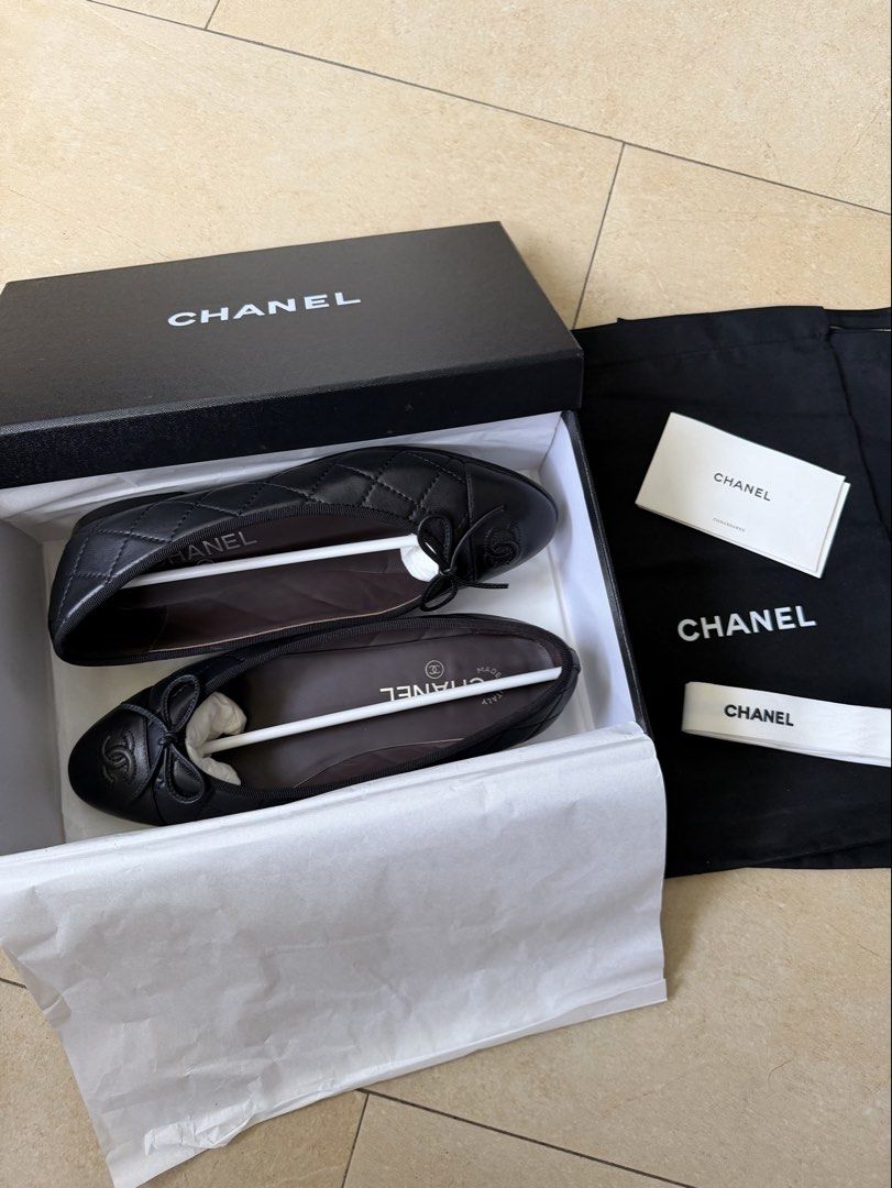 Chanel Quilted Ballet Flats (Category: Flats & Sandals) located in Manila. Submitted by daughterofahoarder (Listing ID 1456689633, Image 1). Description: Please do your own research and use your own judgment before purchasing & asking about authenticity. 🙂 - Size 40 - Used twice only. With normal signs of use on the sole. Overall in great condition - Complete inclusions: box, dust bag, card, ribbon.