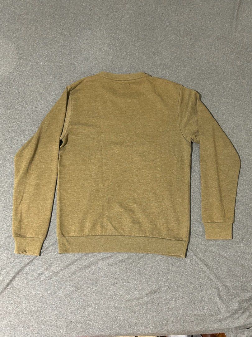 CHEAP MONDAY Sweater (Category: Longsleeves) located in Pasig City. Submitted by dkthrift__ (Listing ID 1462803204, Image 2). Description: Payment method: GCash Delivery method (SHOULDERED BY BUYER): Lalamove or J&T.