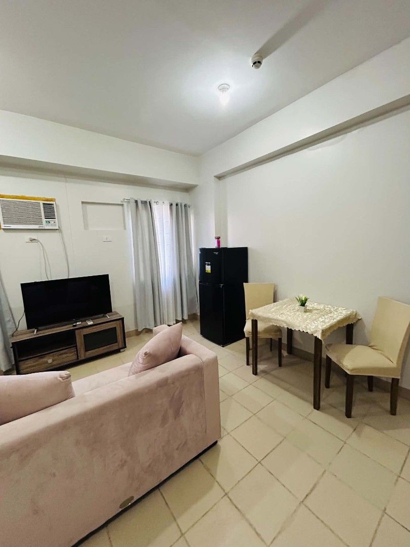 Cheers residence Marilao bulacan (Category: Apartments & Condos) located in Malabon City. Submitted by 1988lovero (Listing ID 1462867559, Image 2). Description: CONDO FOR SALE 🏢🏡 @SMDC Cheer Residences Beside SM Marilao PWEDE NYO GAWING BUSSINESS PWEDE NYO PA RENT PWEDE NYO PA STAYCATION BINEBENTA NA NAMIN CONDO NAMIN PM NYO AKO USAP TAYO MURA LANG KASAMA NA LAHAT NG GAMIT DYAN WALA NA TATANGGALIN DYAN HINDI NA KASI NAASIKASO... ✅ 212 Unit 2nd 