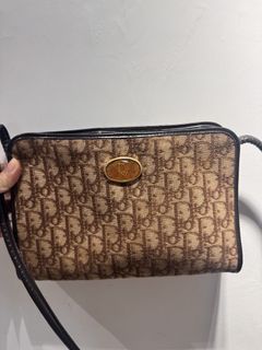 （分類：）位於 。 由 krystynneeeeee 提交（商品編號 1462699859，圖片 1）。簡介： 。