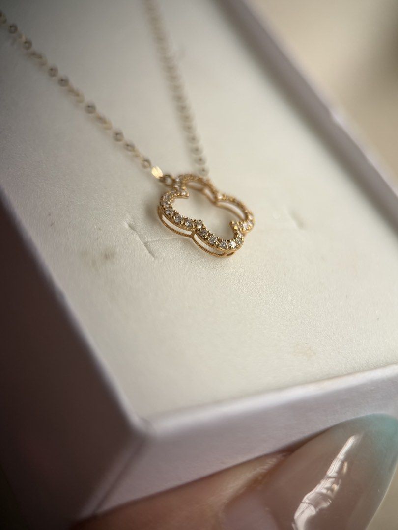 Clover diamond necklace (Category: Necklaces) located in Cagayan de Oro. Submitted by marla30 (Listing ID 1462802567, Image 2). Description: Onhand! Clover diamond necklace 💎 0.138ct natural diamond F color — 18k yg settings With certificate of authenticity 💌Dm if interested.