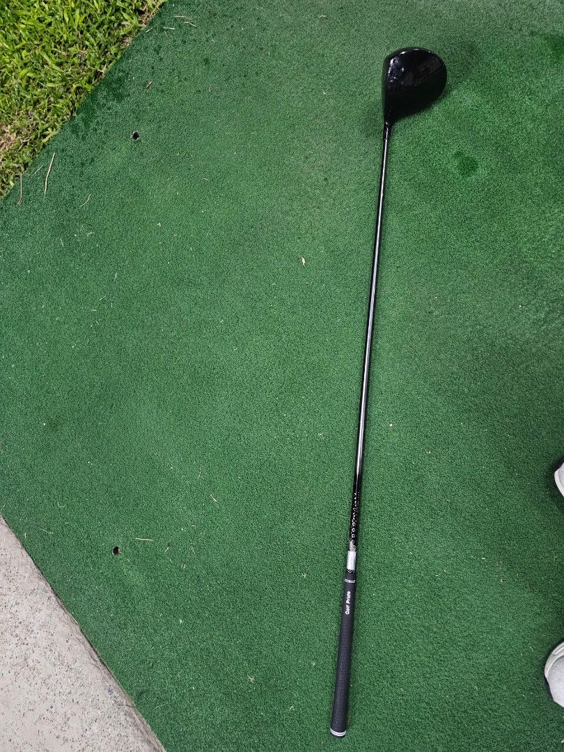 Club Driver (Category: Golf) located in Taguig. Submitted by e.j111219 (Listing ID 1462811708, Image 2). Description: Driver with cover 1pc (almost new grip) Grand Prix GP MAX ONE MINUTE G57 Loft 10.5° Shaft : Fujikura Motore F3 R Flex, 55g.