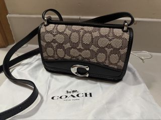 （分類：）位於 。 由 ccckyyyy 提交（商品編號 1462830651，圖片 1）。簡介： 。