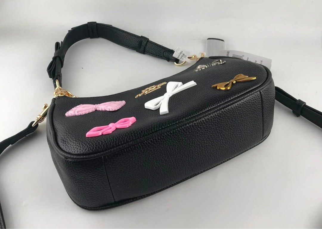 Coach crossbody (Category: Cross-body Bags) located in Manila. Submitted by gff.daily_flower (Listing ID 1462700680, Image 3). Description: With tag gift receipt dustbag and paperbag.