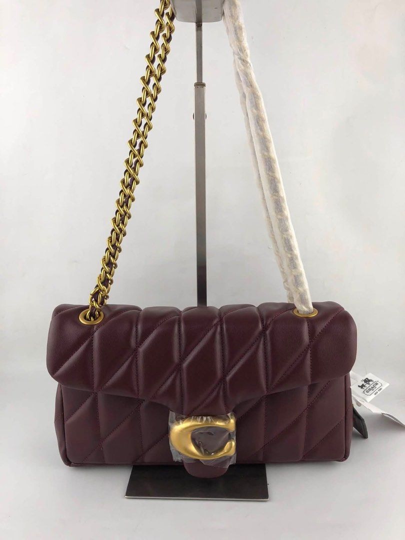 Coach crossbody (Category: Cross-body Bags) located in Manila. Submitted by gff.daily_flower (Listing ID 1462701024, Image 2). Description: With tag gift receipt dustbag and paperbag Medium 3450.