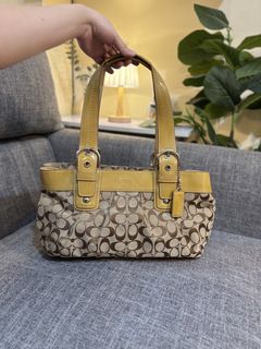 (Category: ) located in . Submitted by bagsistersph (Listing ID 1462773604, Image 1). Description: .