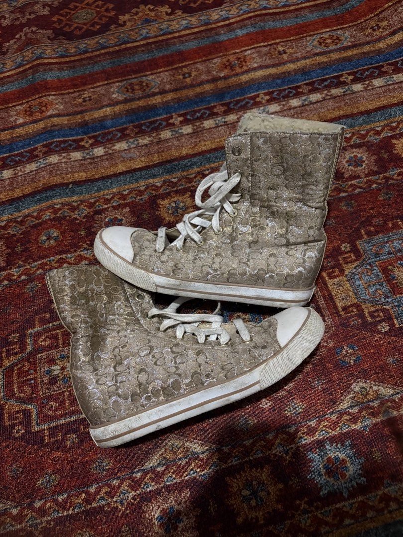 Coach Signature High Cut Sneakers (Category: Sneakers) located in Baliuag. Submitted by asdfraks (Listing ID 1462876960, Image 1). Description: - Coach high-cut sneakers - Size 7 - Needs cleaning - Still Negotiable .