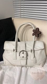 (Category: ) located in . Submitted by luvebags (Listing ID 1462722609, Image 1). Description: .