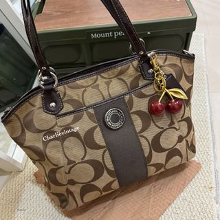 （分類：）位於 。 由 610vintagestore 提交（商品編號 1462869864，圖片 1）。簡介： 。