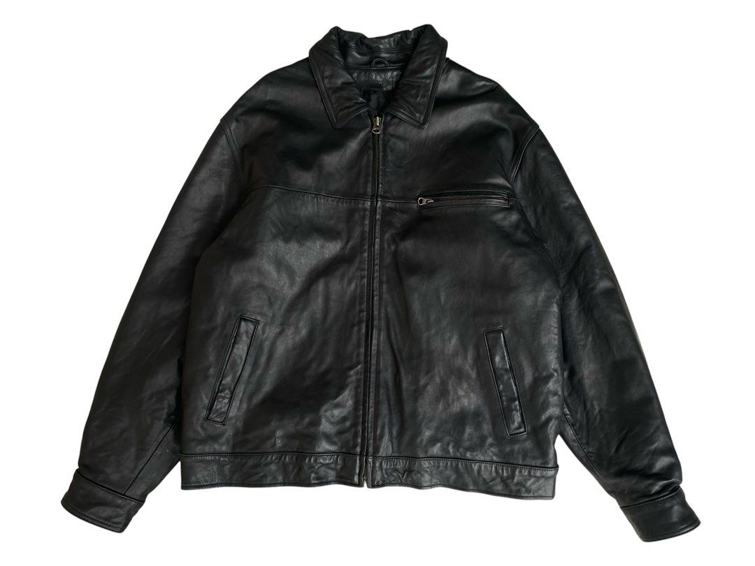 COLEBROOK LEATHER JACKET (Category: Formal Shirts) located in Manila. Submitted by zzztine (Listing ID 1462772226, Image 1). Description: -💎LEATHER JACKET COLEBROOK DIMENSIONS- 24*27 COLOR RATE-9.5/10 CONDITION-GOOD CONDITION .