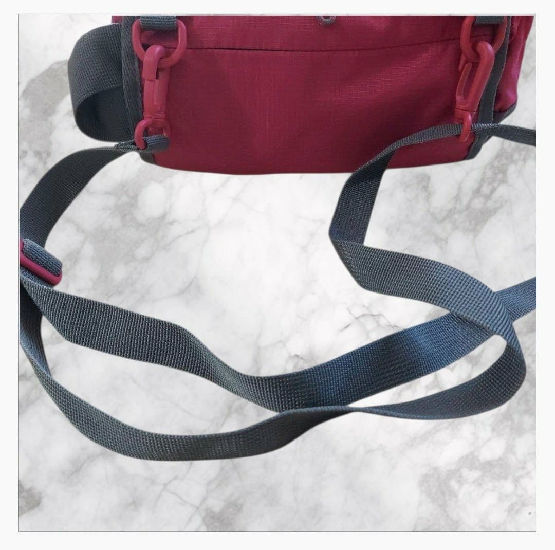 Coleman Walker Pouch (Category: Belt bags, Clutches and Pouches) located in Paranaque City. Submitted by calm_youngstore7 (Listing ID 1462813325, Image 3). Description: Coleman Walker Pouch, a highly versatile 2-way multi-pouch bag that functions as both a crossbody shoulder bag and a waist pack / hip pack. Storage: Equipped with multiple compartments, including two zippered front pocket sections for easy organization, a small horizontal reflecti