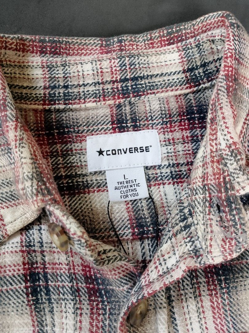 Converse flannel (Category: Coats, Jackets and Outerwear) located in Magsaysay. Submitted by every.w3ar (Listing ID 1462838510, Image 3). Description: check each photo for more details.