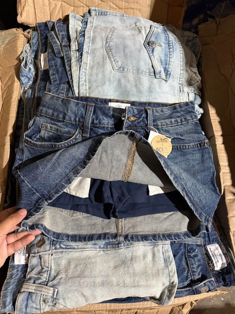Cotton on skort (Category: Skirts) located in Manila. Submitted by royal.corine (Listing ID 1462847603, Image 3). Description: .