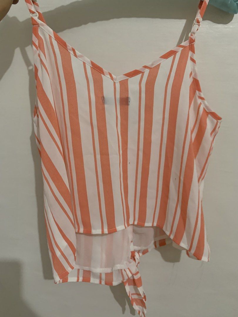 Cotton On Striped Top (Category: Sleeveless) located in Quezon City. Submitted by fitsandfinds.hub (Listing ID 1462820146, Image 2). Description: fits S-M.