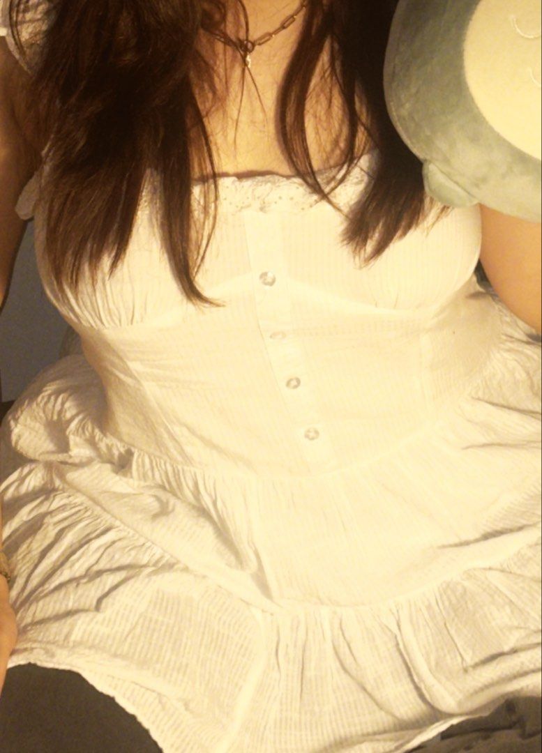 Cotton On White Mini Dress (Category: Dresses) located in Angeles City. Submitted by twinklee.555 (Listing ID 1462861103, Image 3). Description: -Matches perfectly with pants - flaw: Visible yellow stains on fabric (refer to last slide) .