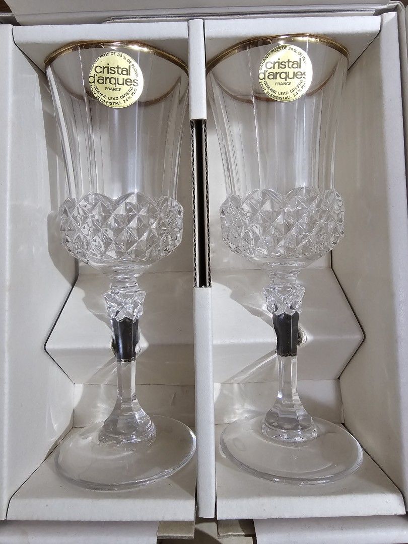 CRISTAL D' ARQUES Wine Glass - 2 pcs (Category: Dinnerware & Cutlery) located in Quezon City. Submitted by senyoramaria (Listing ID 1462875830, Image 1). Description: CRISTAL D' ARQUES Valencay Gold (Vintage, discontinued) Wine Glass 2 pcs 2.3 inches rim diameter 6 inches tall.