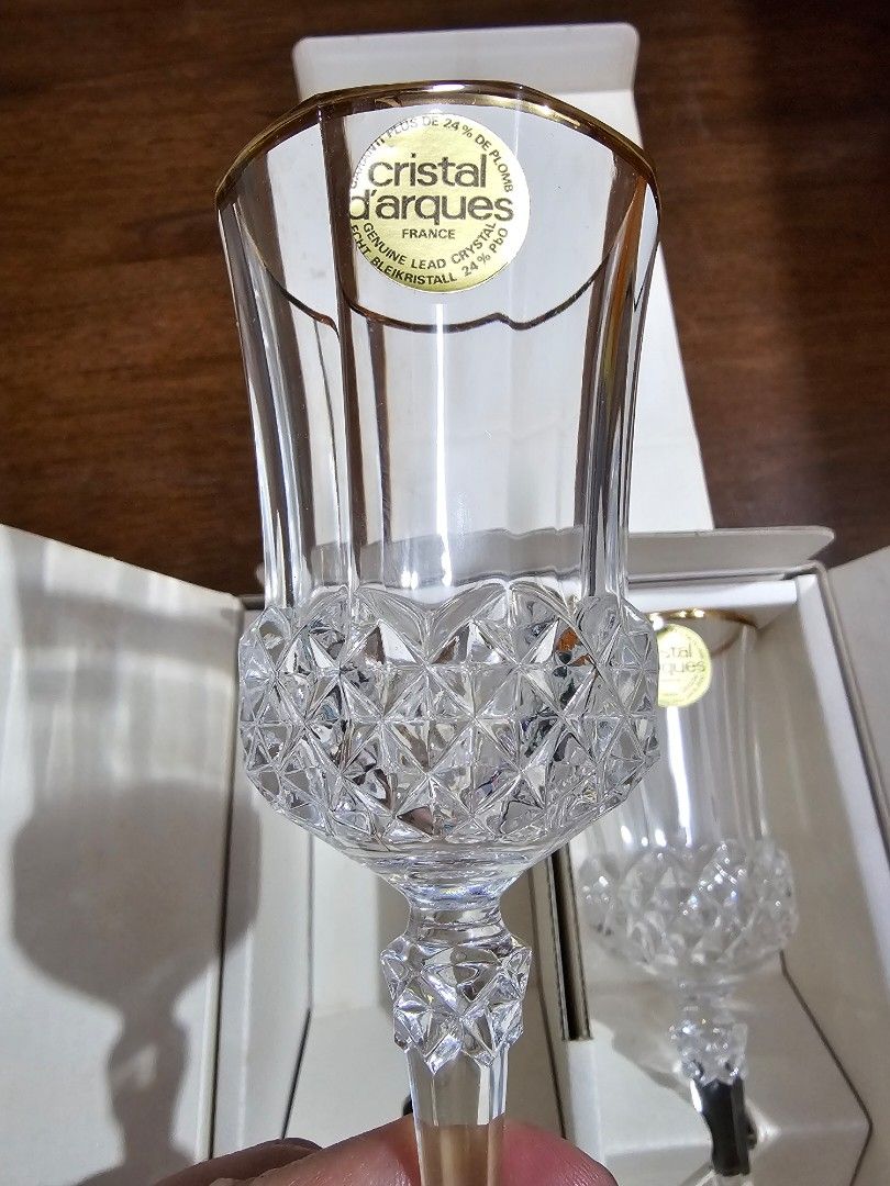 CRISTAL D' ARQUES Wine Glass - 2 pcs (Category: Dinnerware & Cutlery) located in Quezon City. Submitted by senyoramaria (Listing ID 1462875830, Image 3). Description: CRISTAL D' ARQUES Valencay Gold (Vintage, discontinued) Wine Glass 2 pcs 2.3 inches rim diameter 6 inches tall.