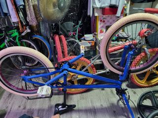 (Category: ) located in . Submitted by ocgarage (Listing ID 1455853189, Image 1). Description: .