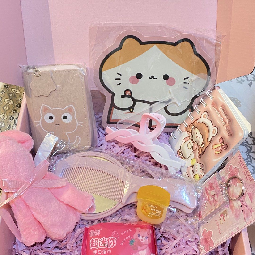 CUTE GIFT SET for girlies (Category: Other Stationery & Craft) located in Nasugbu. Submitted by aye_creation (Listing ID 1462871875, Image 1). Description: Looking for a gift for her? 👀🎀 We put together a gift set filled with cute and useful finds she’ll love, so you don’t have to spend time choosing and buying everything separately. It comes neatly packed and ready to give!🫶🏻 Perfect for birthdays, anniversaries, monthsaries, graduations, ho