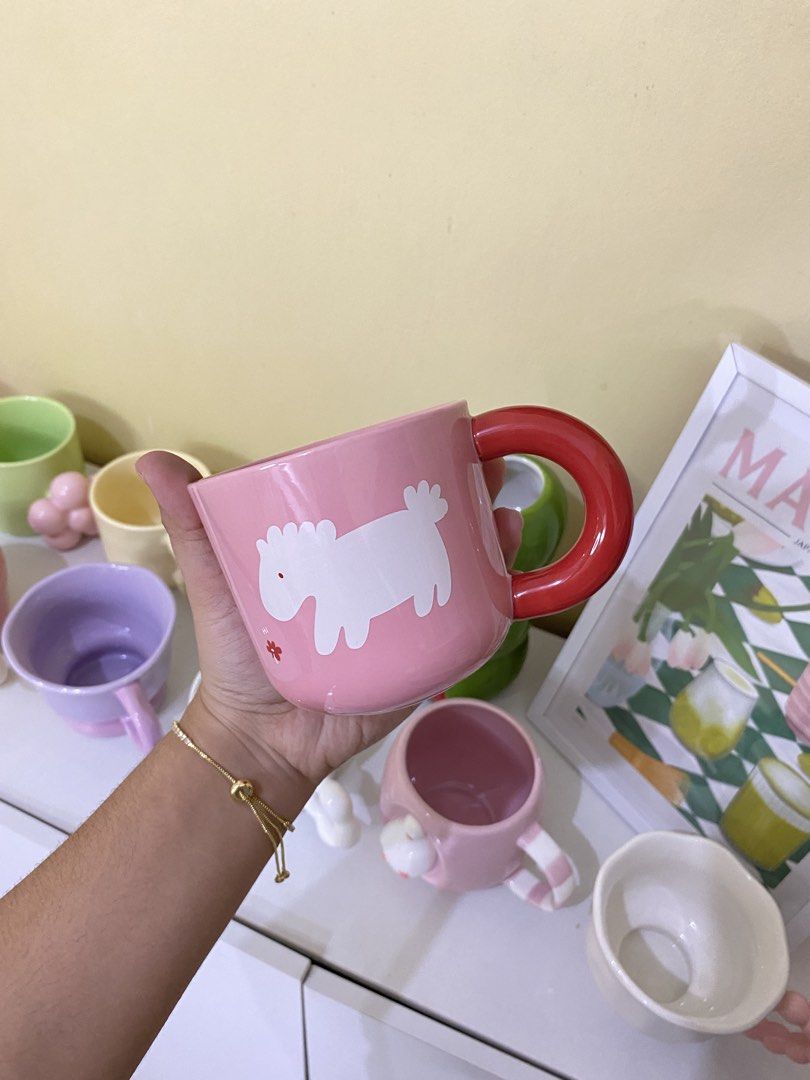 CUTE PINK MUG WITH RED HANDLE (Category: Coffee & Tea Tableware) located in Dasmarinas. Submitted by hannah.oakph (Listing ID 1462768090, Image 1). Description: .