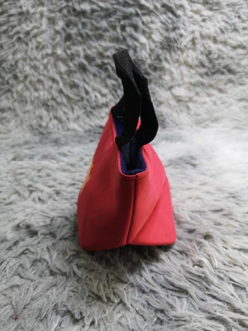 Cute Red Zipper Closure Mini Hand Bag (Category: Tote Bags) located in Santa Cruz. Submitted by jmy_surplus.2 (Listing ID 1462792433, Image 3). Description: Size ; L - 5.4 W - 9.2 Color ; Red Type ; Hand bag Brand ; No brand Material ; Nylon Style ; Red Blue & Black Strap Mini hand bag LR 129 JMY 5 Batch #222.