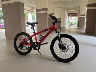 (Category: ) located in . Submitted by cycledome (Listing ID 1462717888, Image 1). Description: .