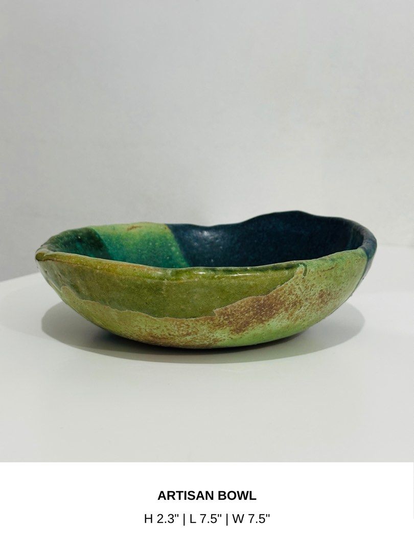 Decorative Pottery Bowl (Category: Vases & Decorative Bowls) located in Manila. Submitted by anaya_d (Listing ID 1462801723, Image 1). Description: Green decorative pottery bowl with a handcrafted form that adds character and texture to any space 🥗 Perfect as a fruit or salad bowl, or simply a statement centerpiece..