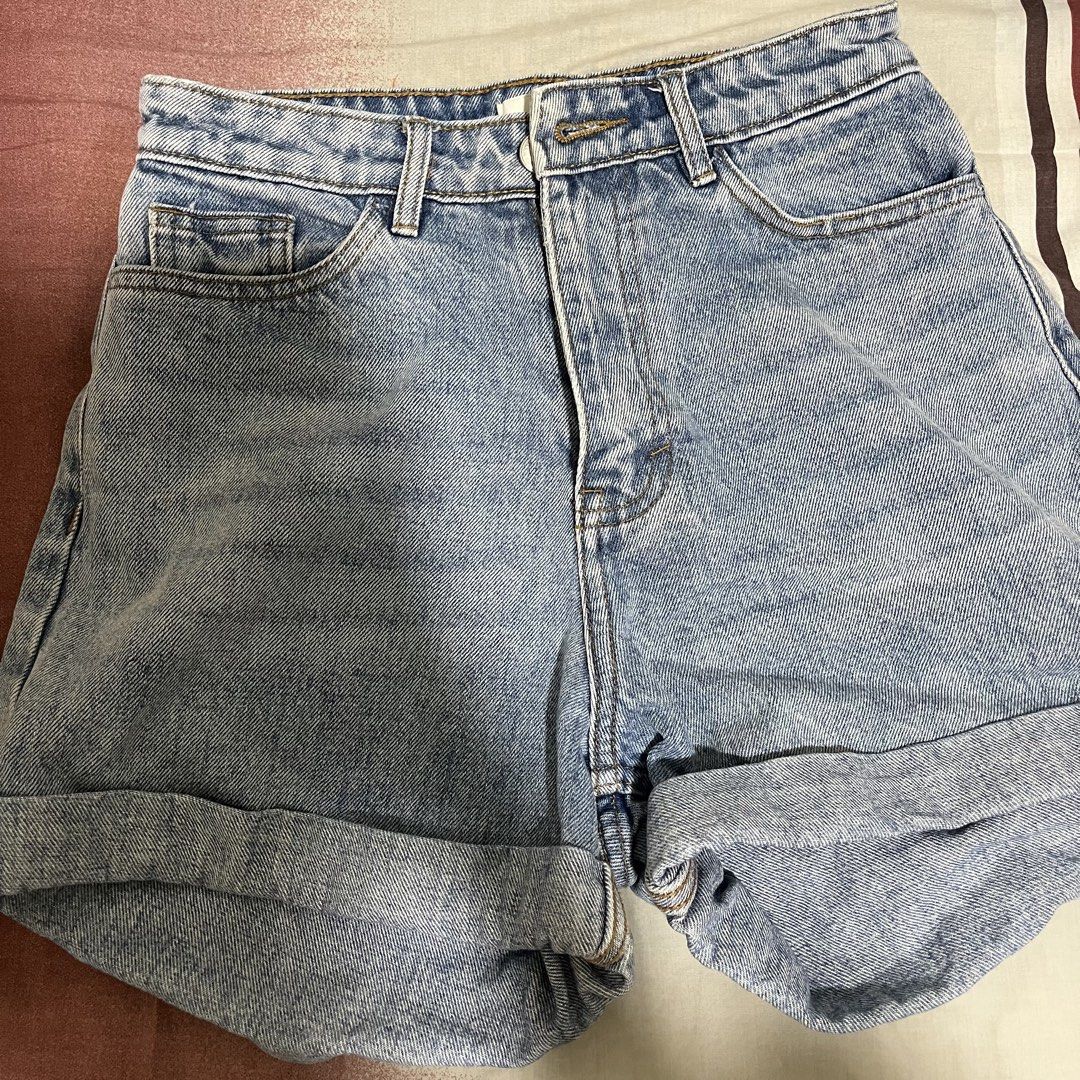 Denim Shorts (Category: Shorts) located in Manila. Submitted by nicnhappycat (Listing ID 1462884962, Image 1). Description: Bought this short overseas! Doesn’t fit me anymore;(.