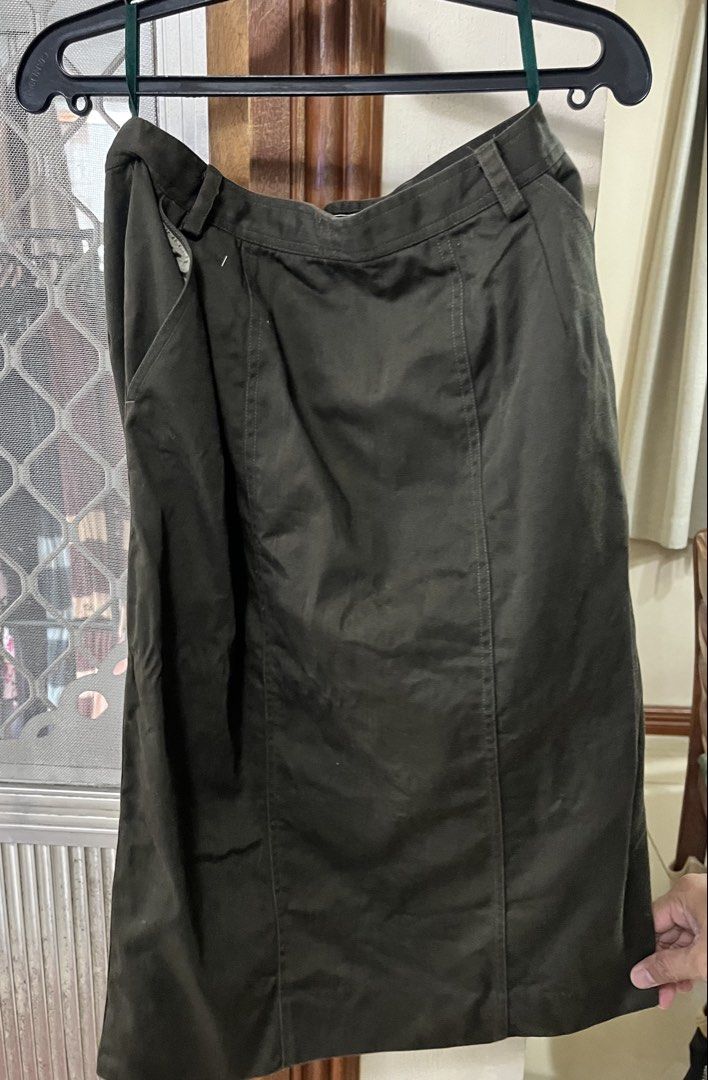 Denim skirt (Category: Skirts) located in Bacoor. Submitted by ayit. (Listing ID 1462750287, Image 1). Description: Med fit - Olive green denim skirt - Size: Medium (EU 38 / UK 10 / US 26) - Classic and versatile design - Available for meetup in Citta Italia Subdivision, Bacoor, Cavite.