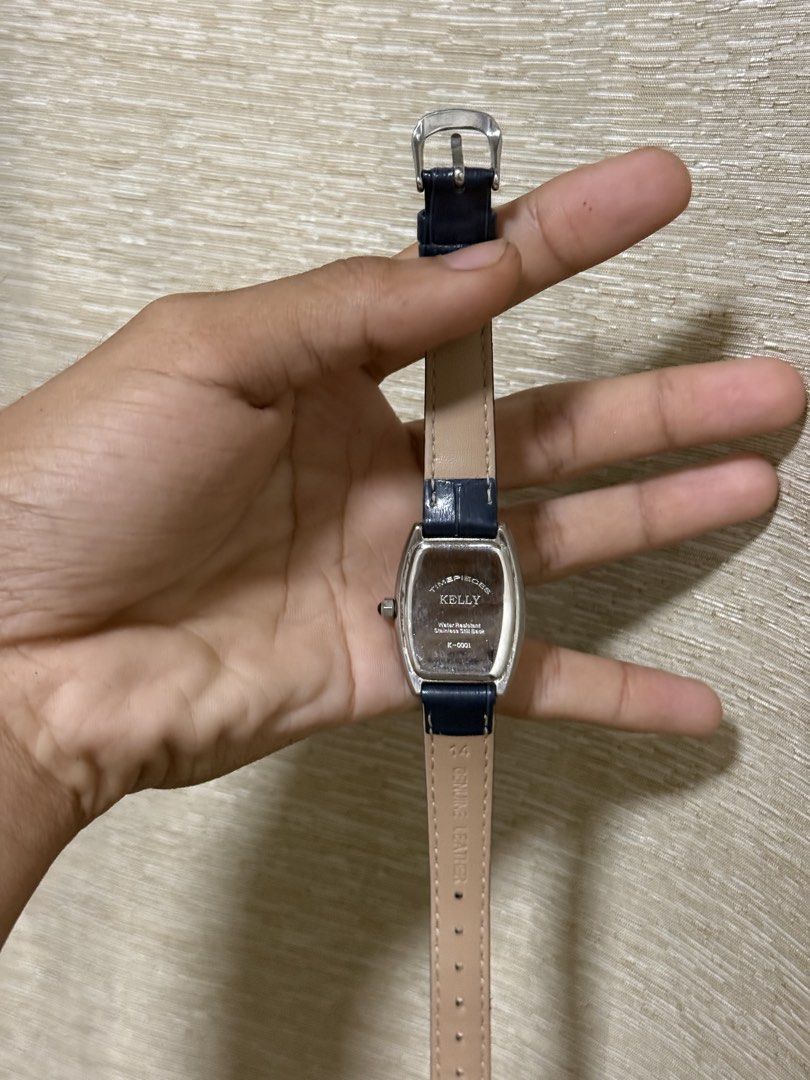 Diamond Japan Watch (Category: Women's Watches) located in Cebu City. Submitted by luxry.ph (Listing ID 1462846933, Image 3). Description: Authentic no issue Good as new Japan.