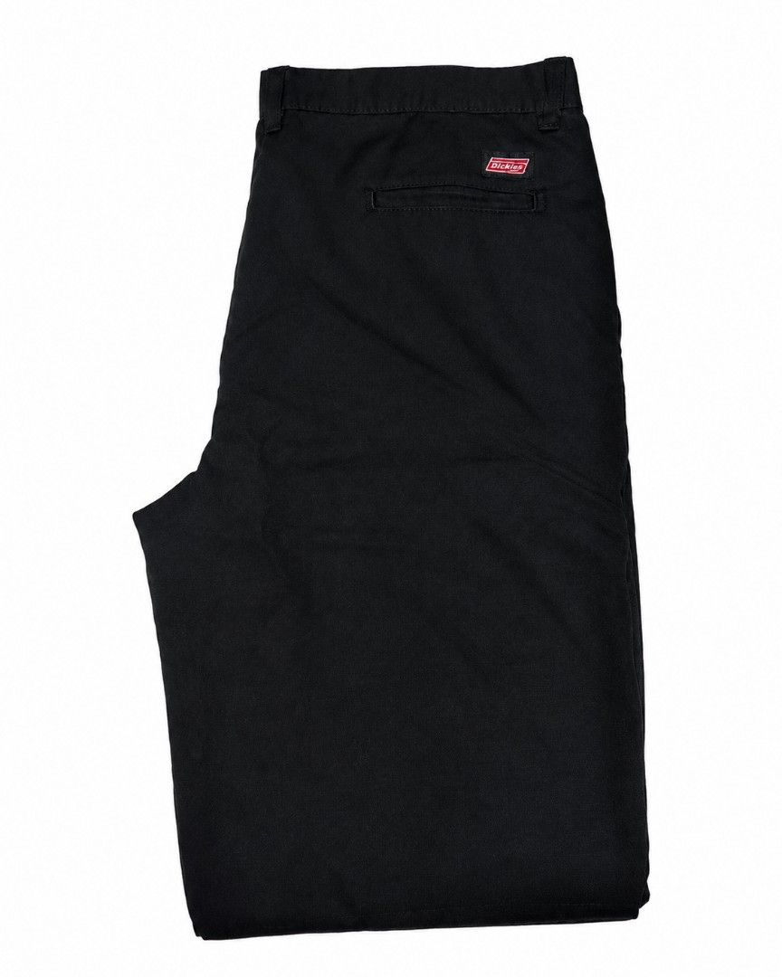 Dickies Black Cotton Shorts (Category: Shorts) located in Quezon City. Submitted by aljonbermu25659 (Listing ID 1462729805, Image 2). Description: - Classic black Dickies shorts - Made from durable cotton - Button and zip closure - Two side pockets and two back pockets - Ideal for casual wear - Comfortable and easy to pair with any top - A wardrobe essential.
