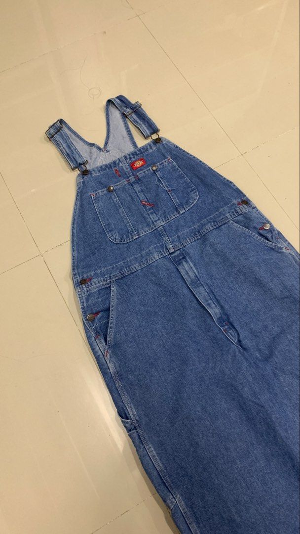 Dickies Denim Jumper 34x30 (Category: Sets & Coordinates) located in Manila. Submitted by end.user.ph (Listing ID 1462859209, Image 2). Description: Dickies Denim Jumper 34x30 870 ☎️0975 033 4913.
