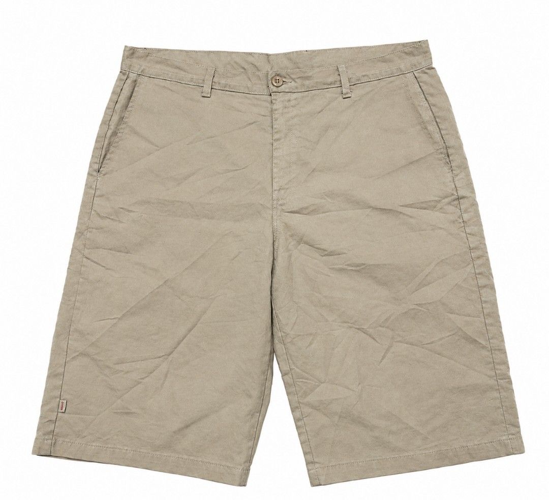 Dickies Khaki Work Shorts Size 38 (Category: Shorts) located in Quezon City. Submitted by aljonbermu25659 (Listing ID 1462686505, Image 2). Description: - Dickies Work Shorts - Color: Khaki - Size: 38 - Made in: Honduras - Material: Durable Polyester and Cotton Blend - Style: Classic workwear with multiple pockets - Ideal for: Everyday wear or work.