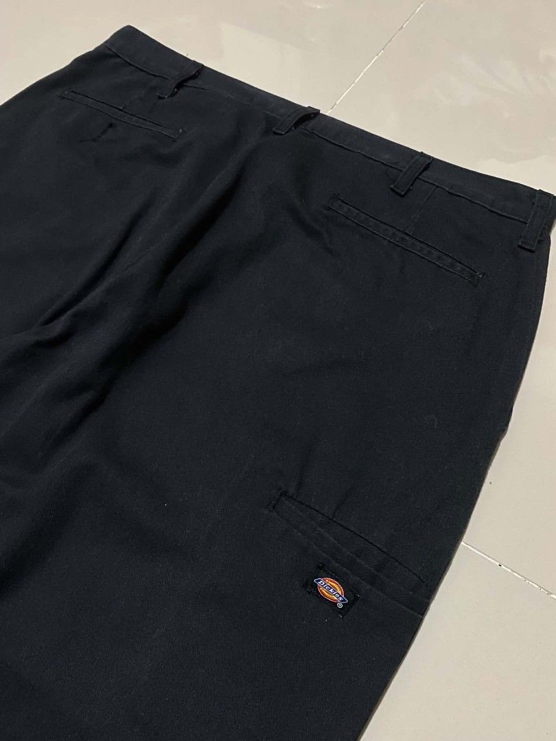 Dickies Regular Straight Flexible & Durable Work Pants (Category: Jeans) located in Manila. Submitted by lilsintenel (Listing ID 1462787914, Image 2). Description: - Dickies Regular Straight Fit Work Pants - 38x15.5x43x10.5 - Color: Dark Navy Blue - Material: Flexible and Durable - Closure: Button and Zip - Features: Multiple Pockets - Ideal for: Everyday wear or work.