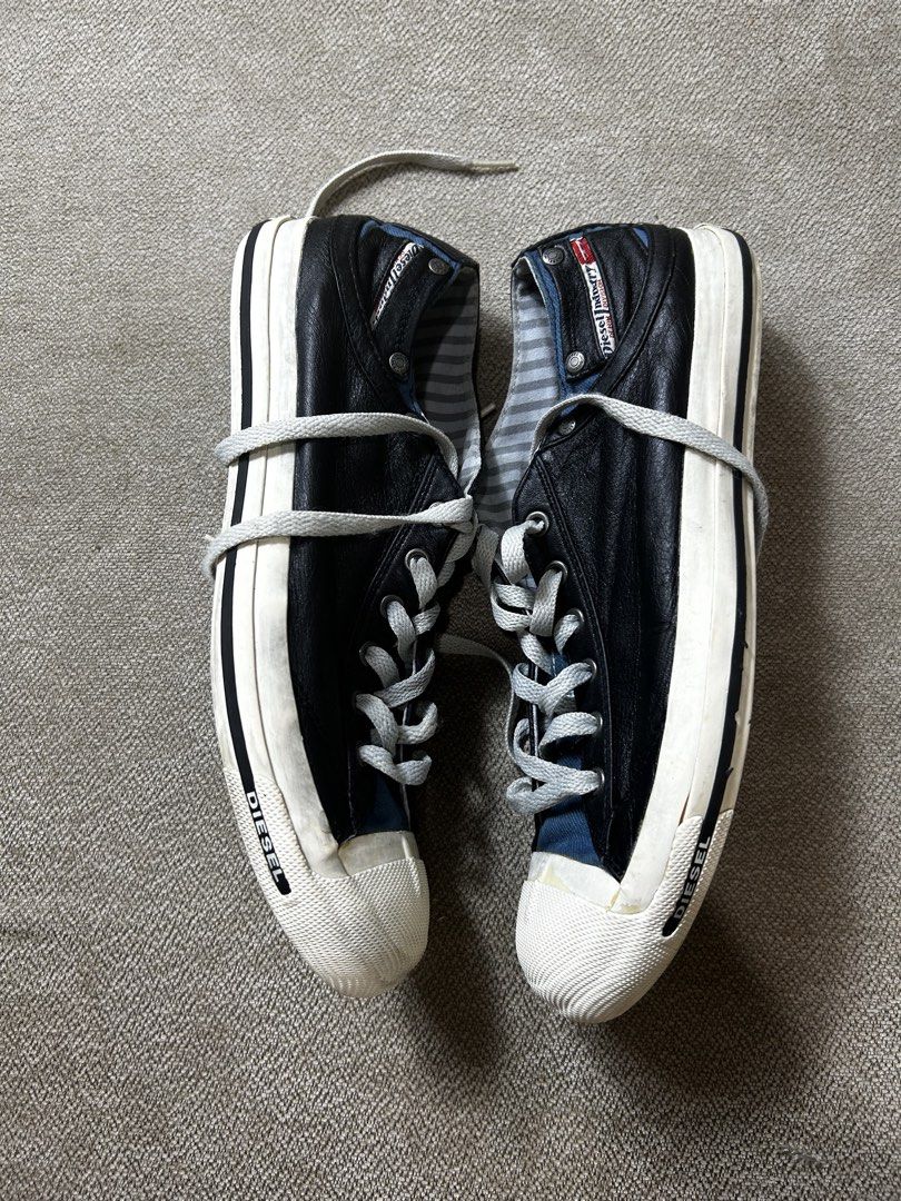 Diesel Shoes (Category: Sneakers) located in Aurora. Submitted by purethrift07 (Listing ID 1462719295, Image 1). Description: Maganda Dm me Solid na solid 9-9.5 Dm me.