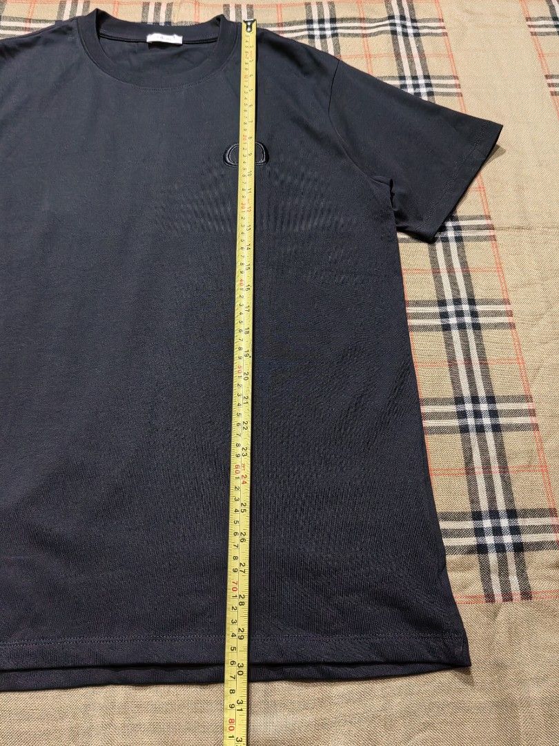 DIOR (Category: Tshirts & Polo Shirts ) located in Baguio. Submitted by curated_luxe_brandeds (Listing ID 1462796338, Image 3). Description: DIOR DIMENSION :L29. 5 X W22 FITS LARGE MENS SIZE LARGE ON TAG SEE PICS FOR DETAILS EXCELLENT CONDITION COLOR MAY VARY DUE TO LIGHTING MOP BDO /GCASH NO COD /COP FB PAGE /CAROUSELL : curated_luxe_brandeds FACEBOOK SELLING ACCOUNT : Esteph Colpita SA PHYSICAL STORE :STALL 324A THIRD FLOOR SKYWORLD SESSION ROA