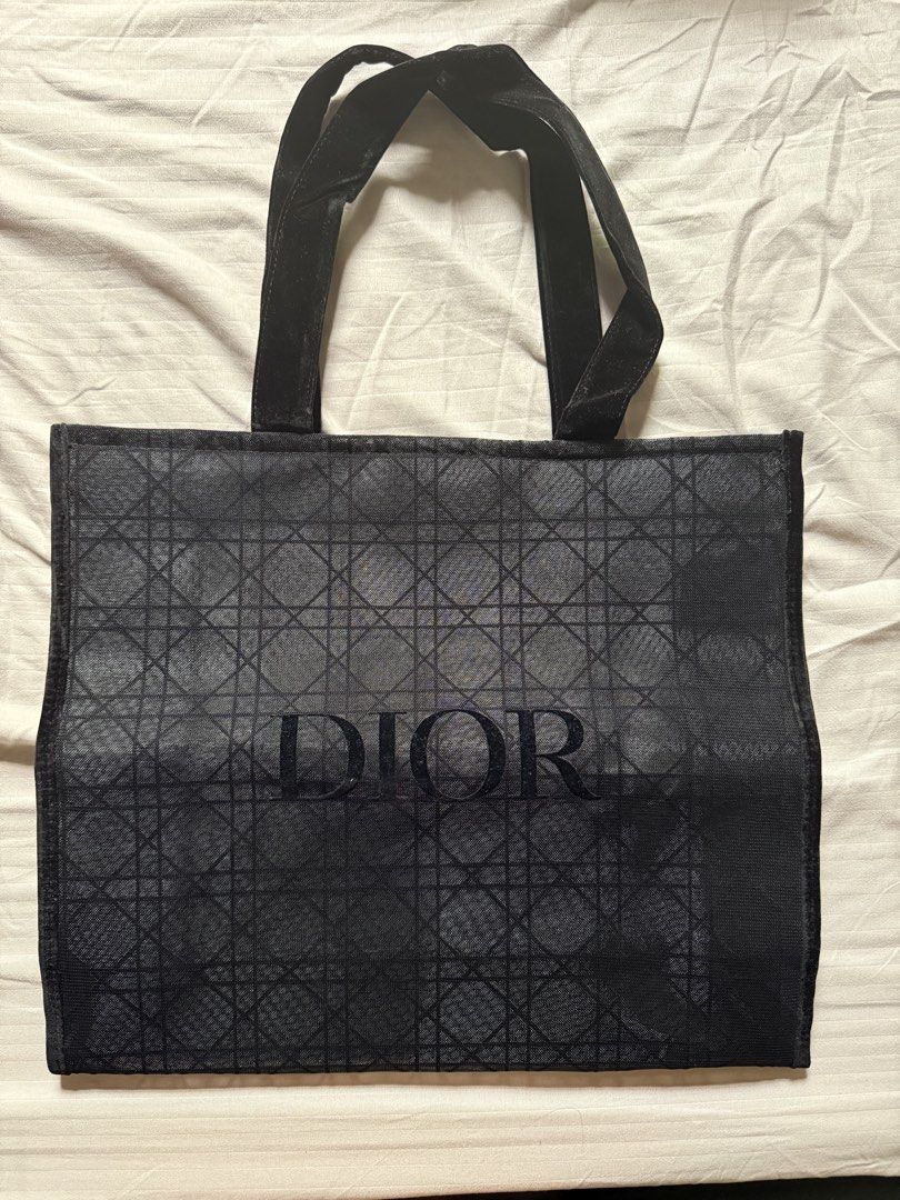 Dior Black Mesh Tote Bag (Category: Tote Bags) located in Angeles City. Submitted by decluttering.kimmmyyy (Listing ID 1462725755, Image 1). Description: Brandnew Feel free to ask for additional photos of the item Rfs: Decluttering.