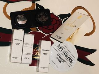 （分類：）位於 。 由 mayfair.always 提交（商品編號 1462861410，圖片 1）。簡介： 。